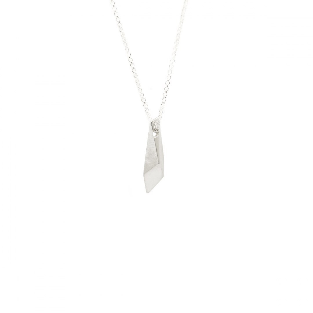 ONE EDGE / satin silver necklace