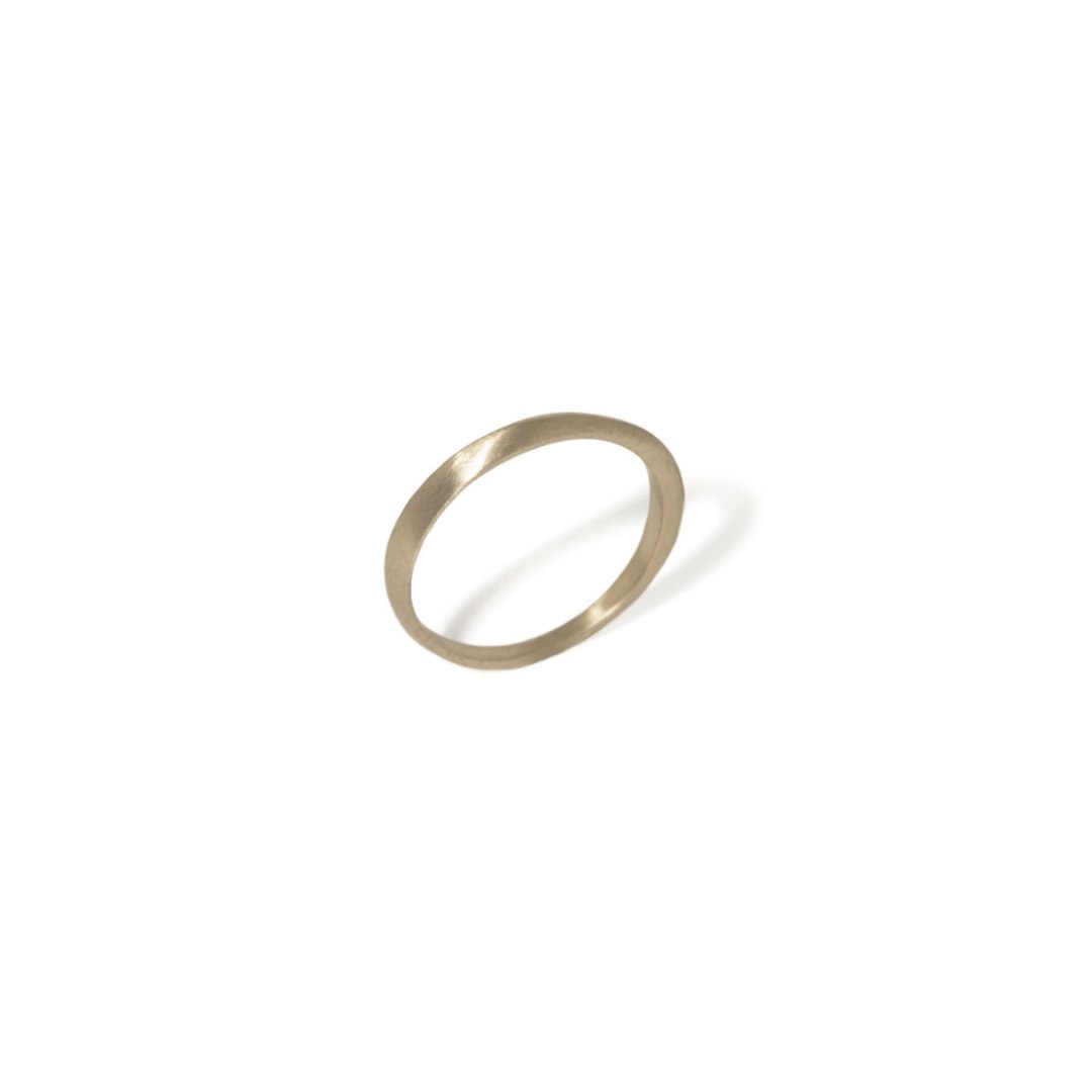 SIS / satin brass ring