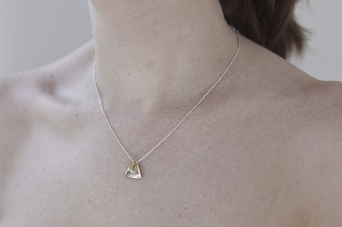TRI amber / glossy silver necklace TRI amber / glossy silver necklace