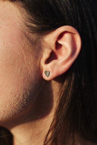 LANE little heart / black silver earrings