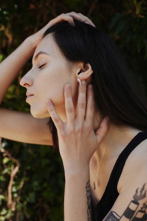 ONE EDGE long / satin SILVER earrings