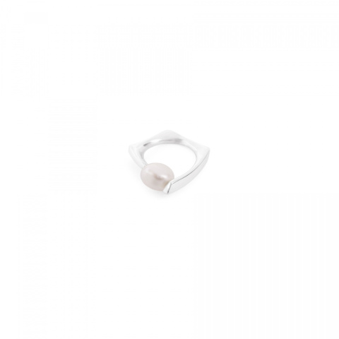 PEARL ring / glossy silver with white pearl