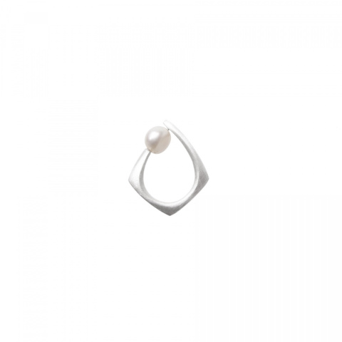 PEARL ring / satin silver with white pearl