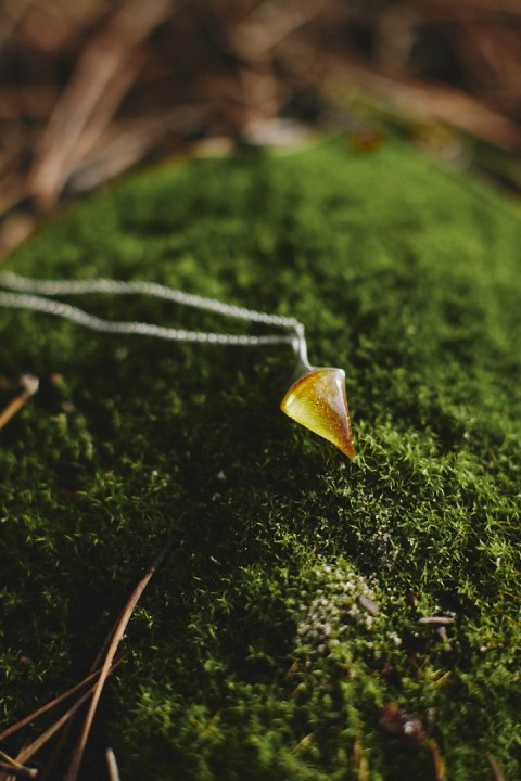 WAVES amber / silver necklace