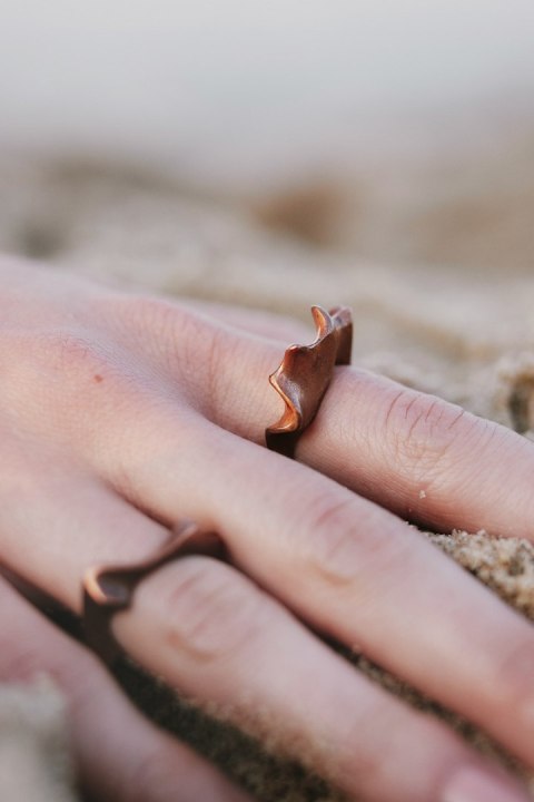 WAVES thick/ copper ring