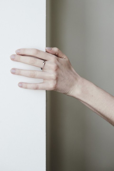 WAVES thin / black silver ring WAVES thin / black silver ring