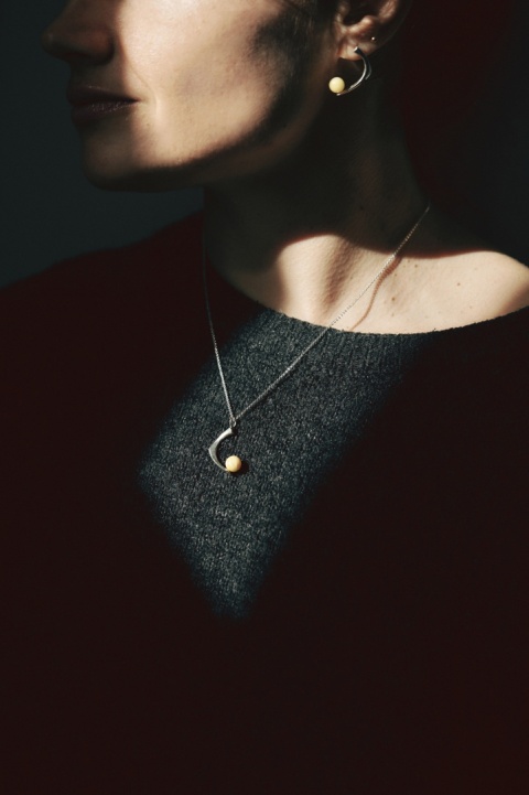 Amber as a Pearl / silver necklace with Amber