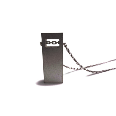 MONOLITH big / black silver necklace