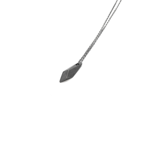 ONE EDGE / black silver necklace