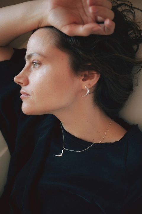PEARL empty / glossy silver earrings
