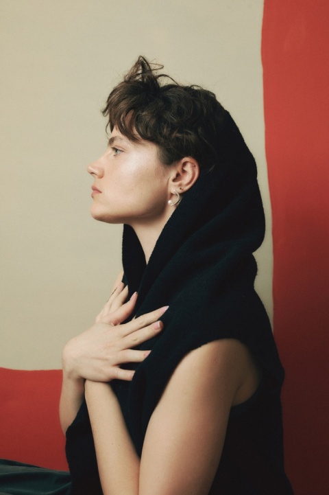 PEARL / satin silver earrings with white pearl