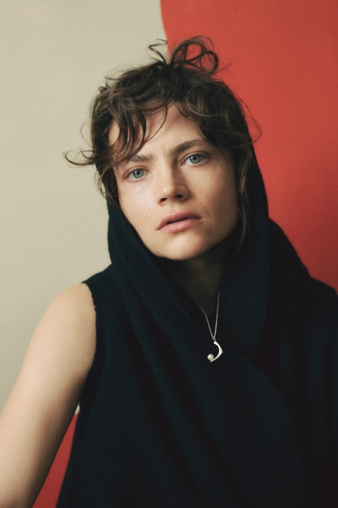 PEARL / glossy silver necklace with white pearl