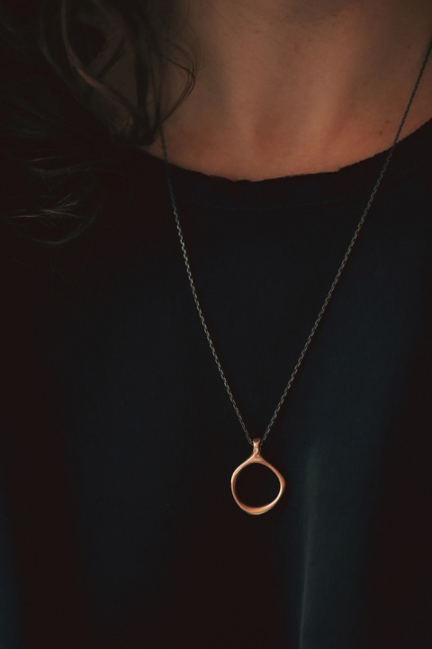 SANDRO empty / copper necklace