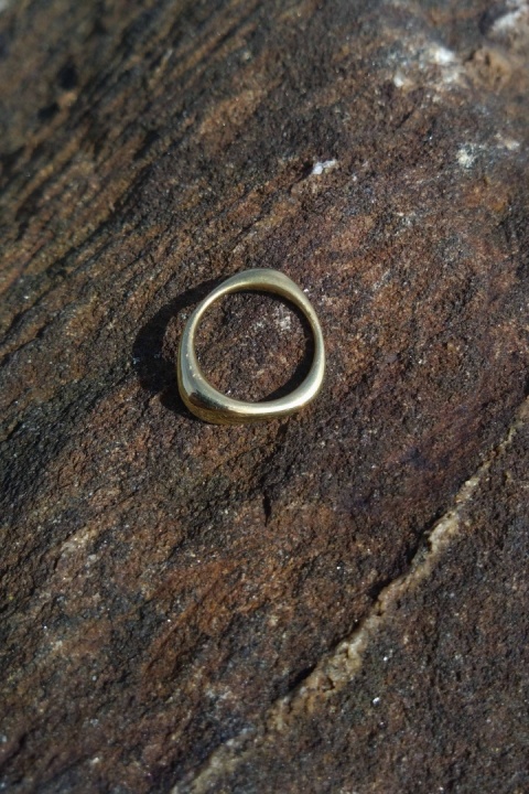 SMOOTH / satin or glossy brass ring